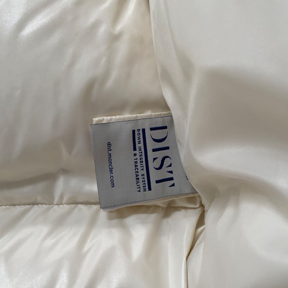 Women's Moncler Fare Quilted Faux Fur Jacket - Picture 11 of 11